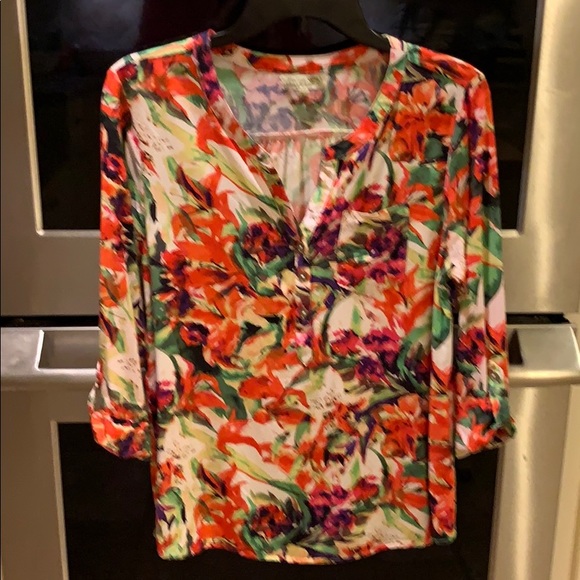 Palm Harbor size large 3/4 roll up sleeves blouse. - Picture 5 of 16